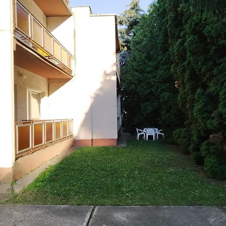 Ildikó Apartman Apartment Hajduszoboszlo Bagian luar foto