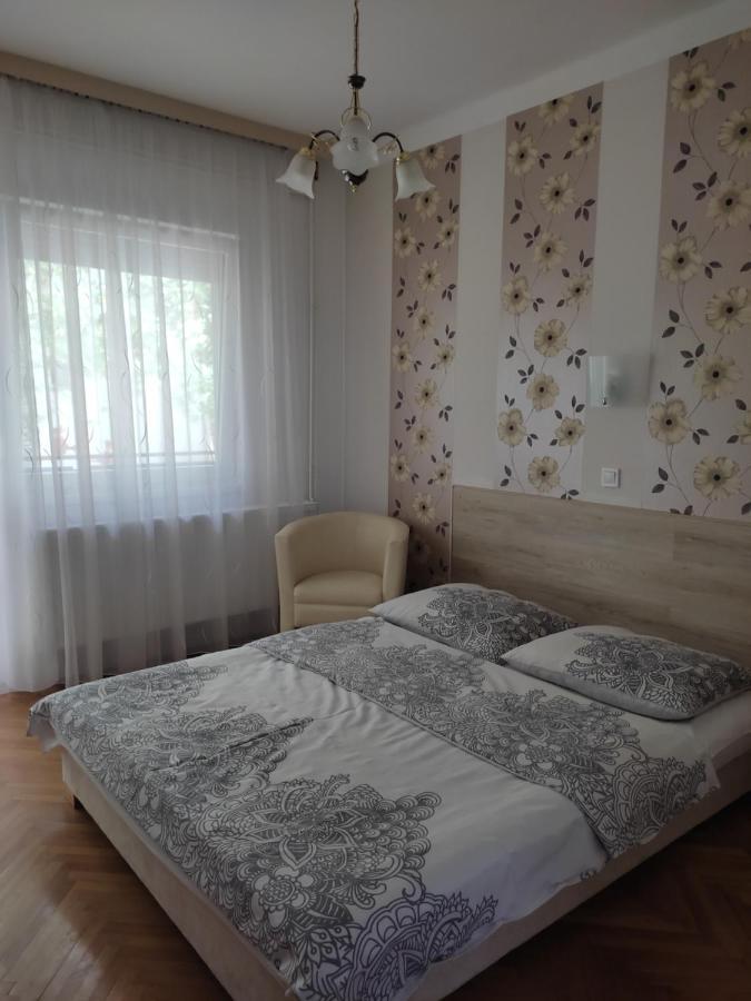Ildikó Apartman Apartment Hajduszoboszlo Bagian luar foto