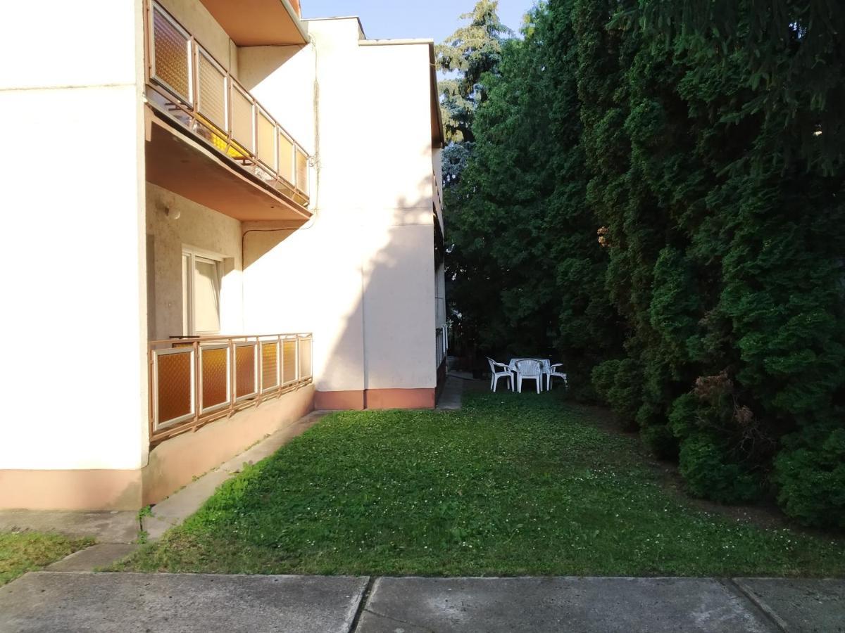 Ildikó Apartman Apartment Hajduszoboszlo Bagian luar foto