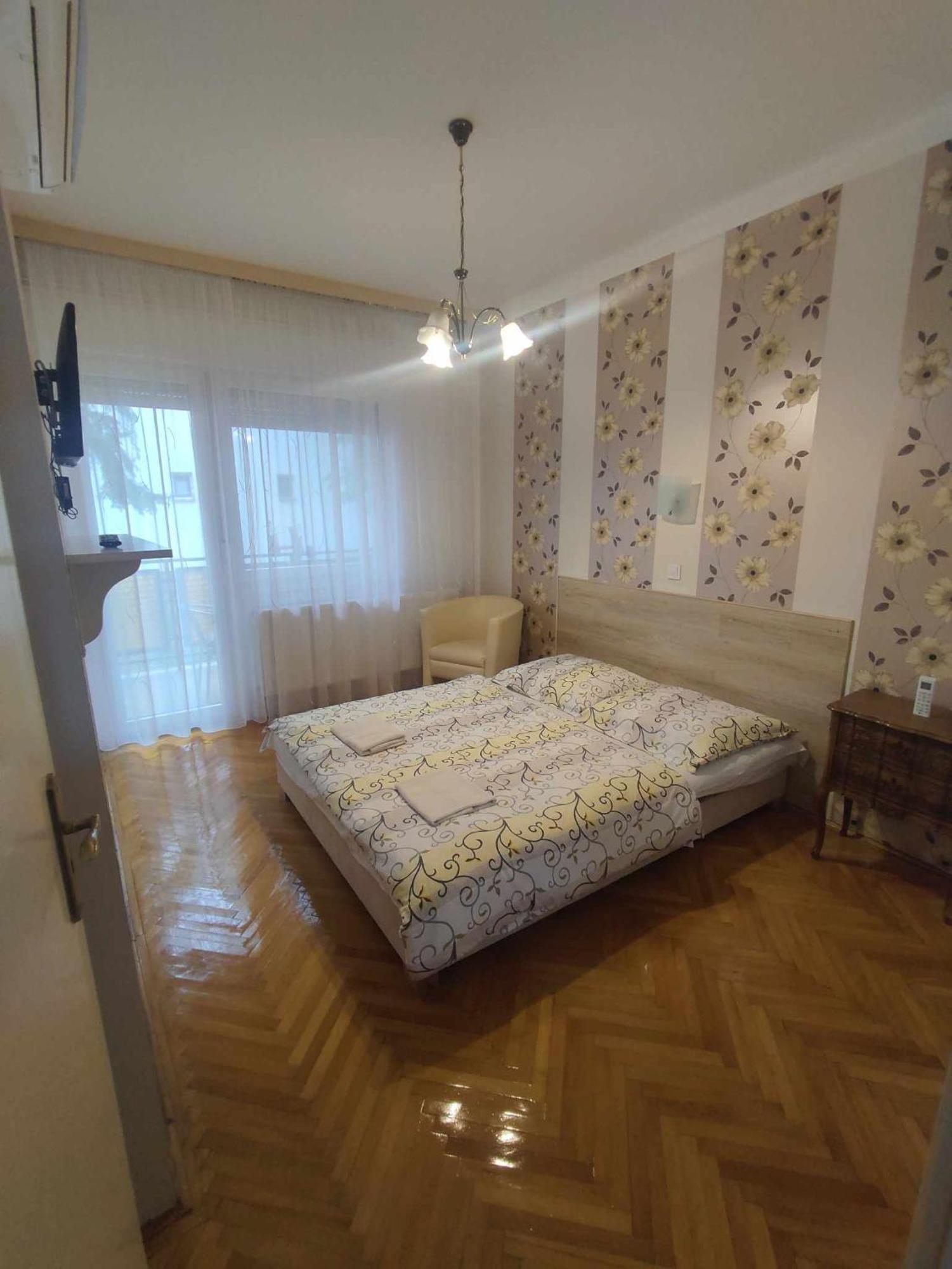 Ildikó Apartman Apartment Hajduszoboszlo Bagian luar foto